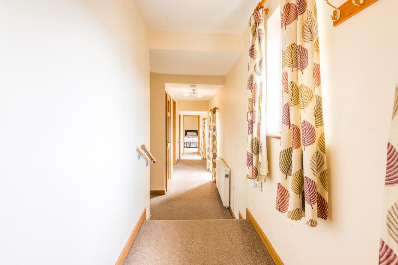 Well Farm Cottages North Tamerton Екстериор снимка