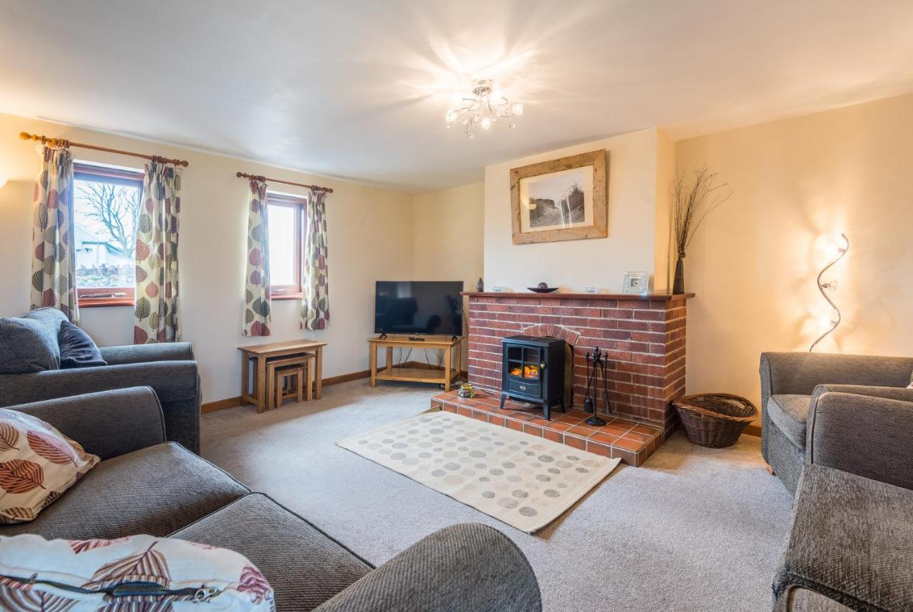 Well Farm Cottages North Tamerton Екстериор снимка