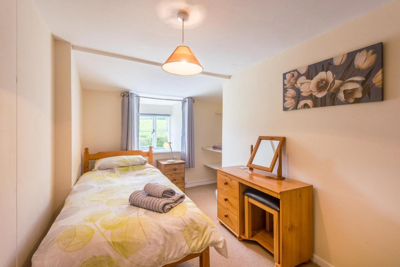 Well Farm Cottages North Tamerton Екстериор снимка